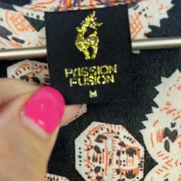 Passion Fusion Womens Mini Dress Black Cream Orange M Short Sleeves Geometric - Picture 2 of 11